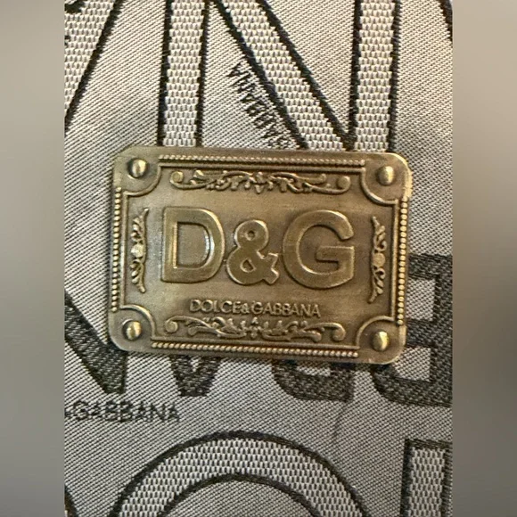 Dolce & Gabbana Rolling Duffle Bag From Their Logo-Centric Luggage Collections - Picture 4 of 16